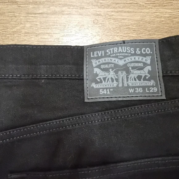 [LIKE NEW] Levi's 541 Men's Black Relaxed Fit Jeans 36 X 29 - Picture 5 of 6